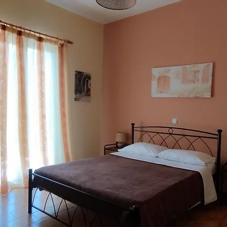 Polymnia Apartment *