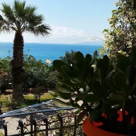 Polymnia Lägenhet Spartia (Kefalonia)